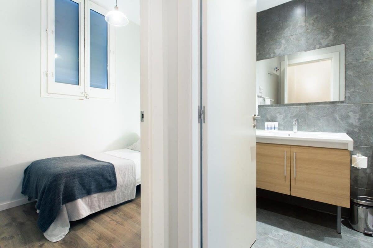 Bright And Modern 2bedroom In Las Ramblas 2 1a * Barcelona